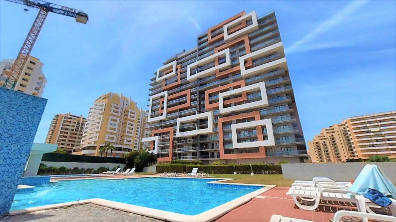 Apartamentos Turisticos Rocha Tower 4 Portimao Exterior photo