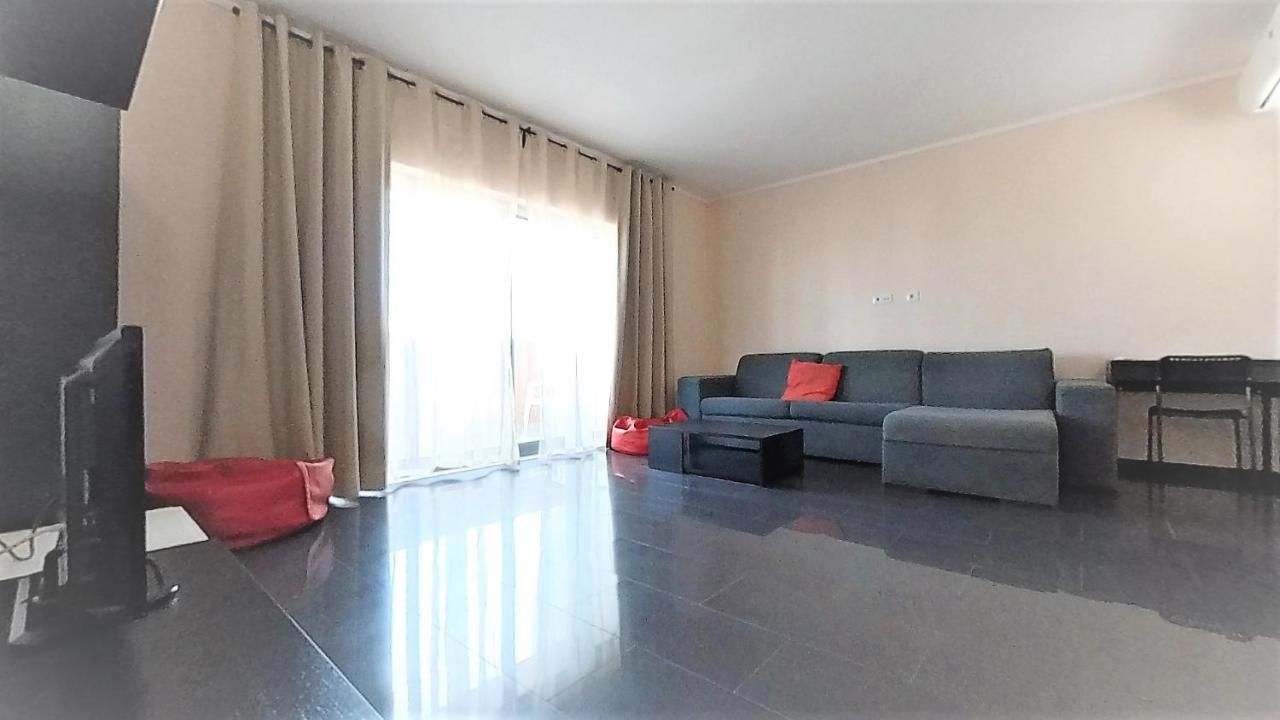 Apartamentos Turisticos Rocha Tower 4 Portimao Exterior photo