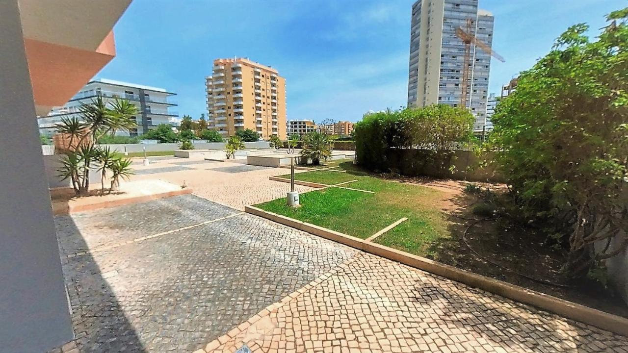 Apartamentos Turisticos Rocha Tower 4 Portimao Exterior photo