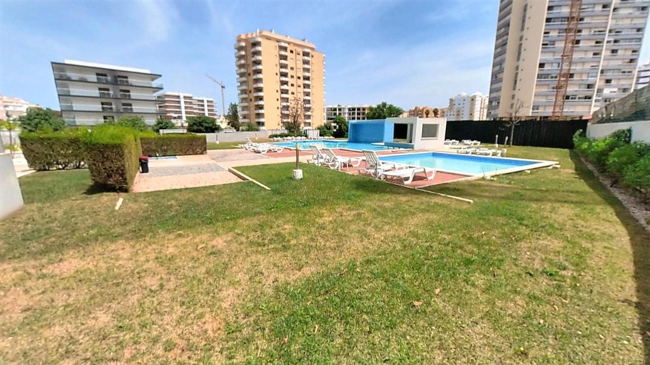 Apartamentos Turisticos Rocha Tower 4 Portimao Exterior photo