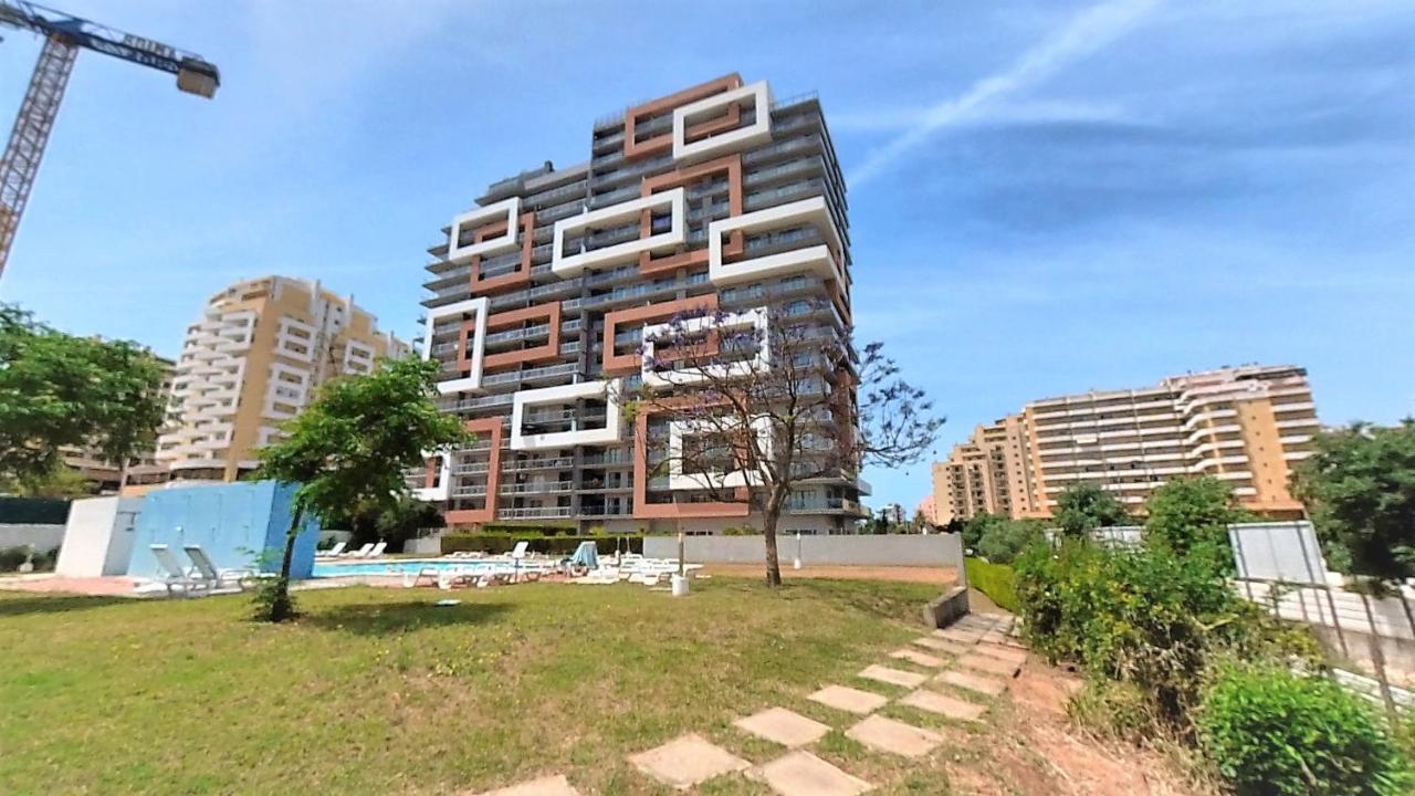 Apartamentos Turisticos Rocha Tower 4 Portimao Exterior photo